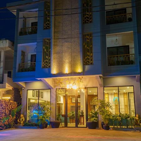 The Rabbit Hole Hotel & Spa Siem Reap Exterior photo